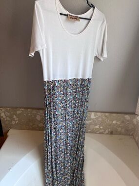 Vintage Dare to Dress Floral Maxi Dress Size 10 White Ribbed Top